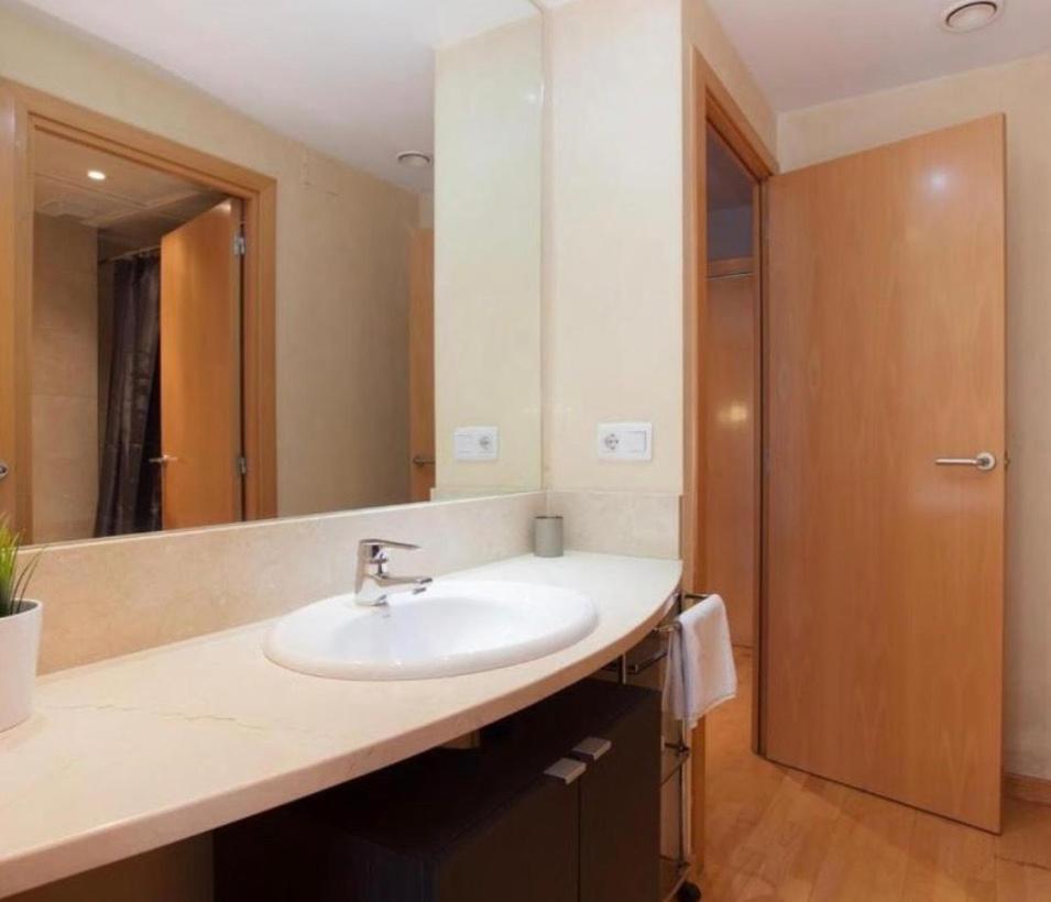 Apartmán Sweet Bcn Rambla 48 Barcelona Exteriér fotografie